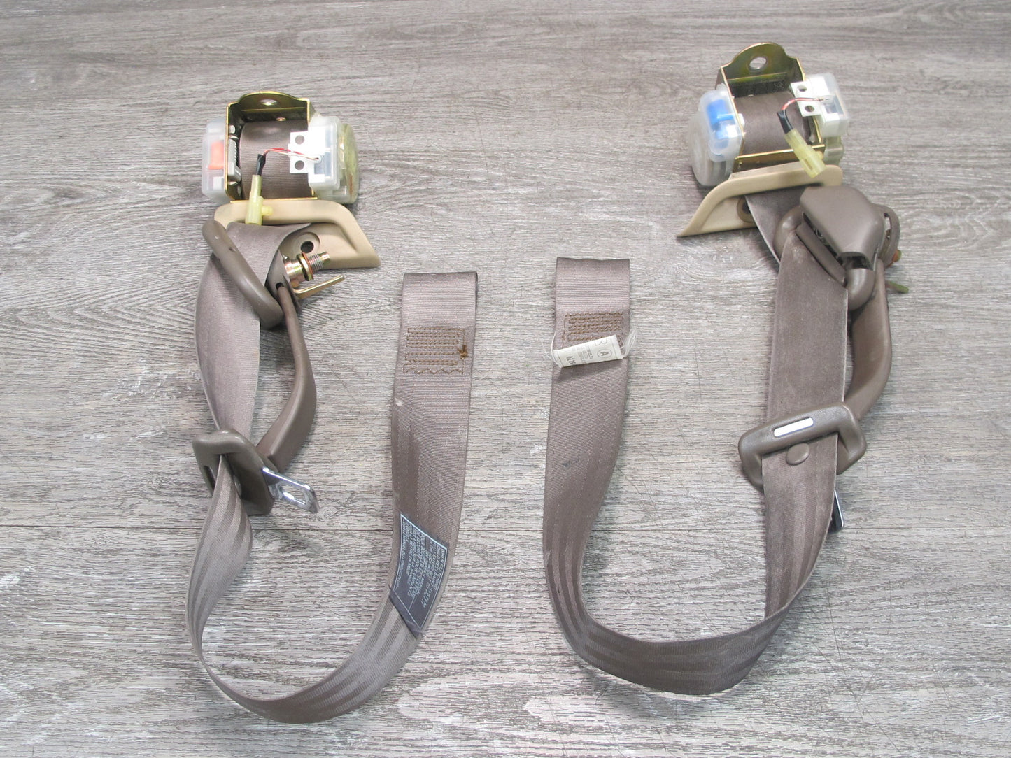 92-96 LEXUS SC300 SC400 FRONT RIGHT & LEFT SIDE SEATBELT RETRACTOR SET OEM