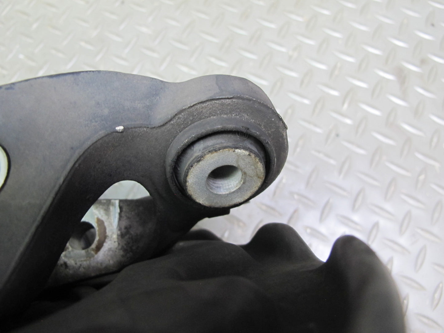 03-08 Mercedes R230 Sl-class Rear Right Spindle Knuckle Wheel Hub Bearing OEM