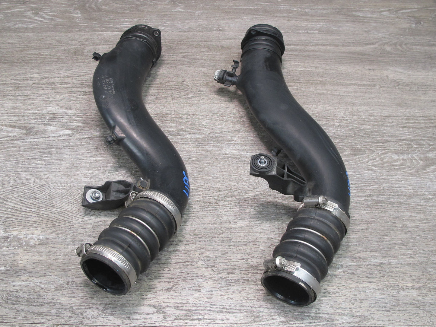2011-2018 Porsche Cayenne 958 Turbo Intercooler Air Intake Hose Pipe Set of 2