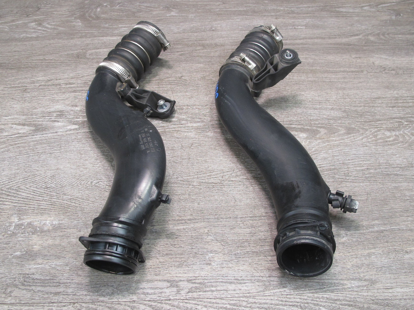 2011-2018 Porsche Cayenne 958 Turbo Intercooler Air Intake Hose Pipe Set of 2