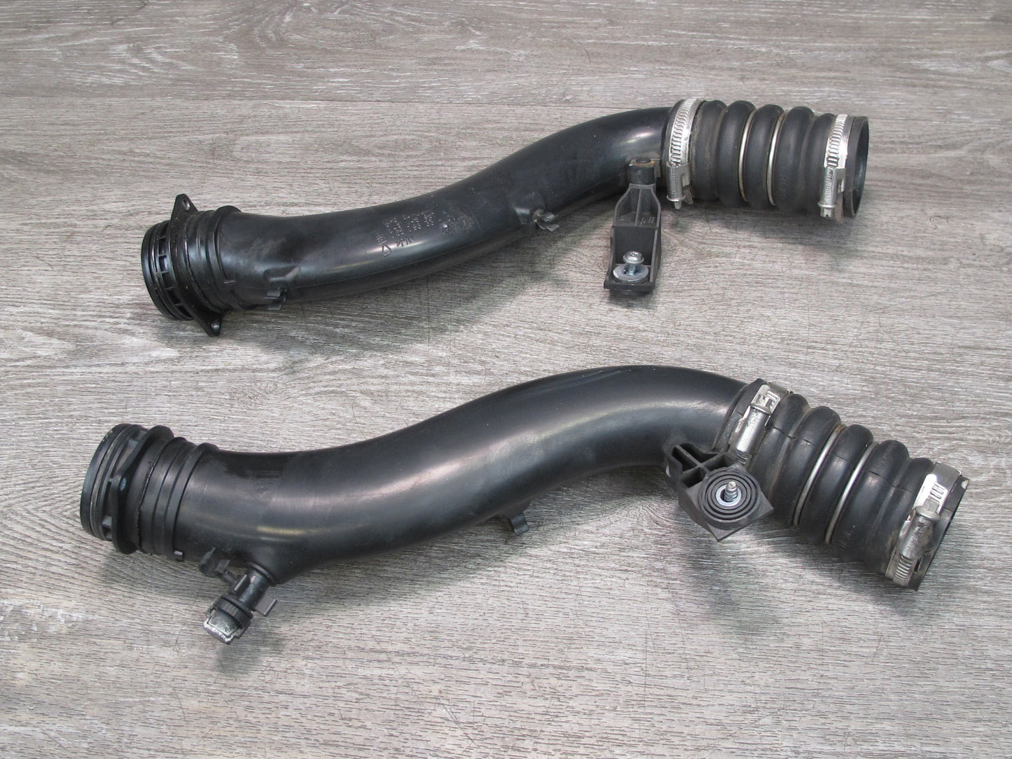 2011-2018 Porsche Cayenne 958 Turbo Intercooler Air Intake Hose Pipe Set of 2