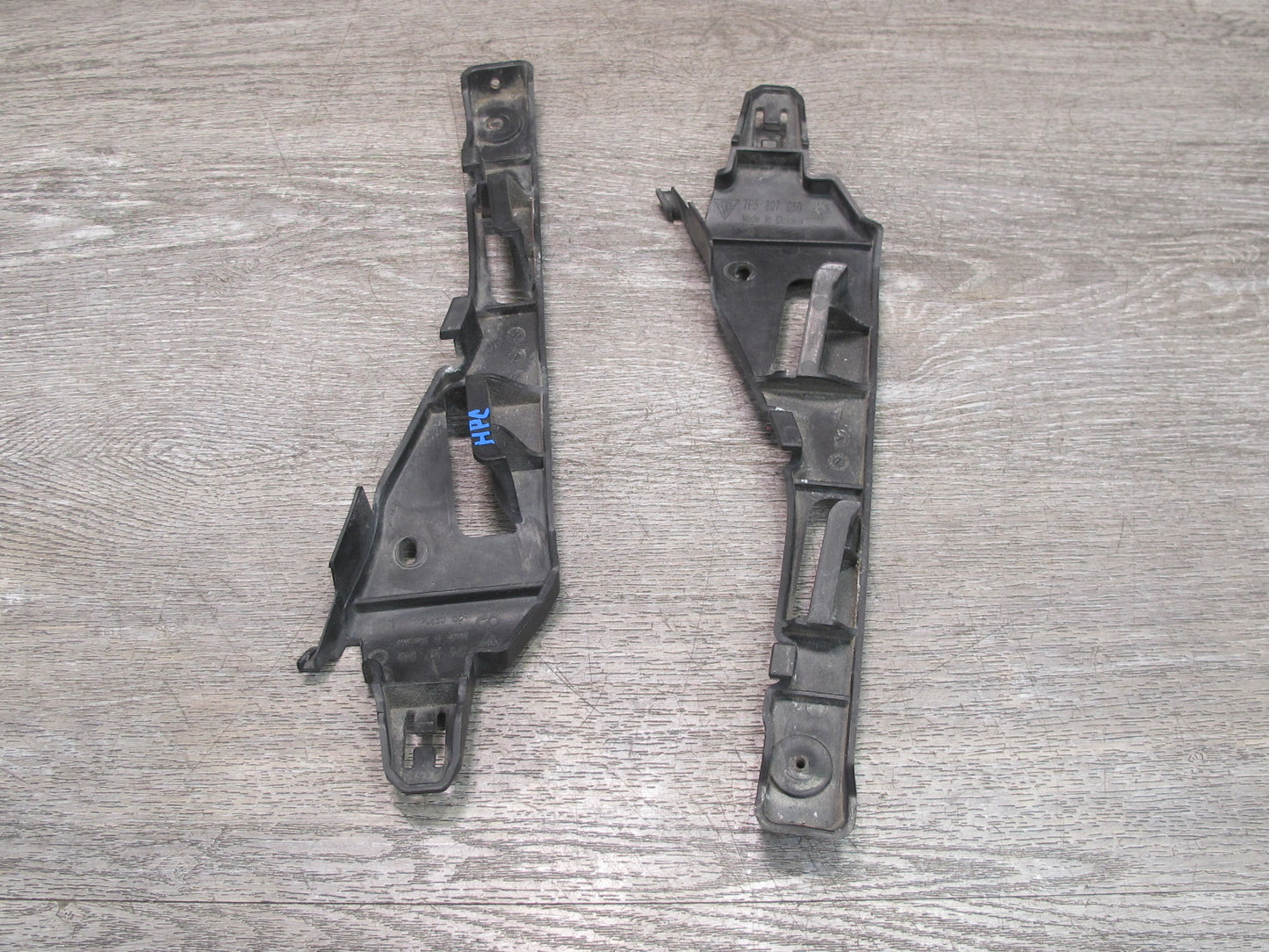 2011-2014 Porsche Cayenne 958 Front Bumper Headlight Mount Bracket Set of 4