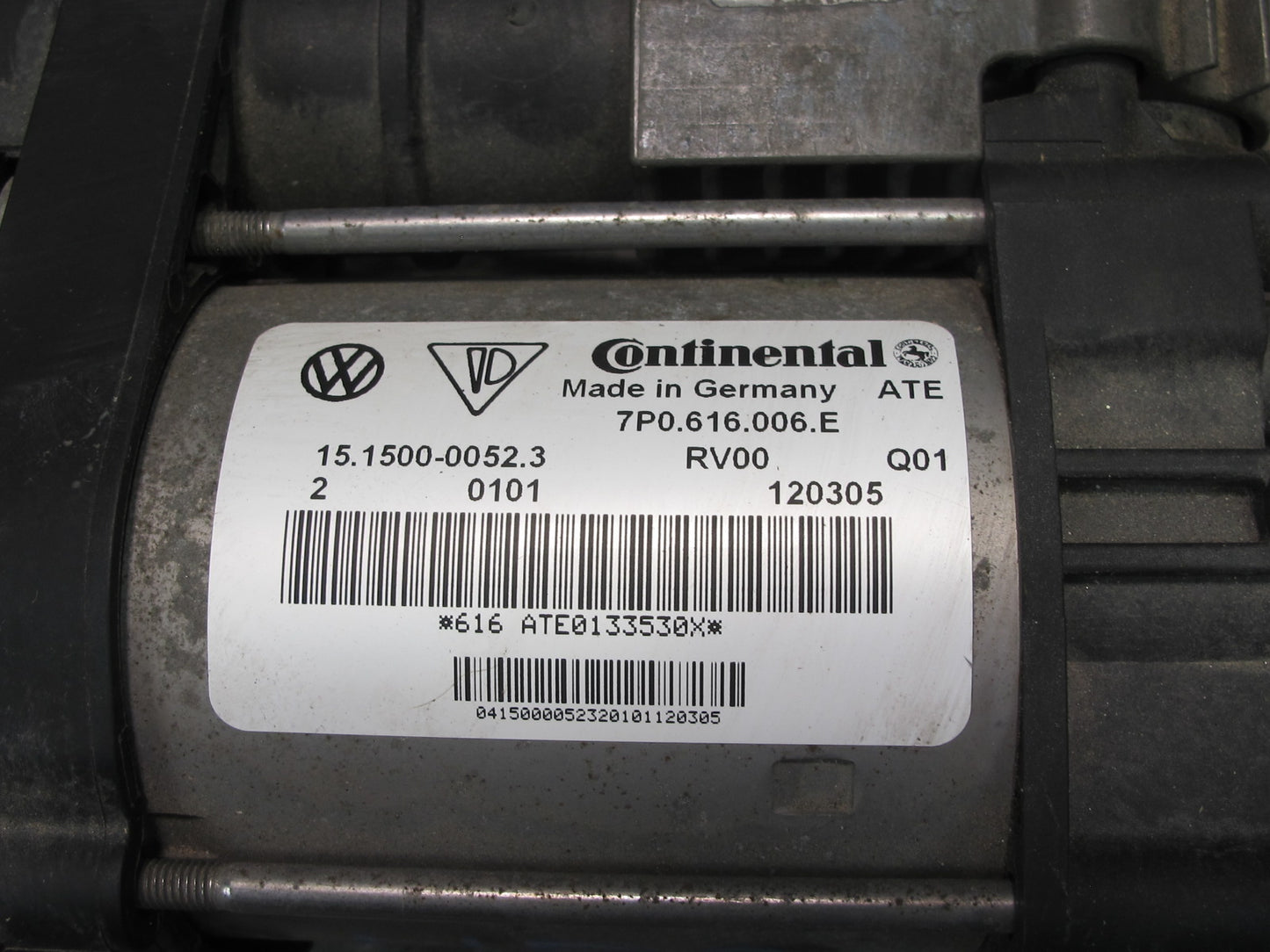 2011-2018 Porsche Cayenne 958 Air Suspension Compressor Pump 7P0616006E