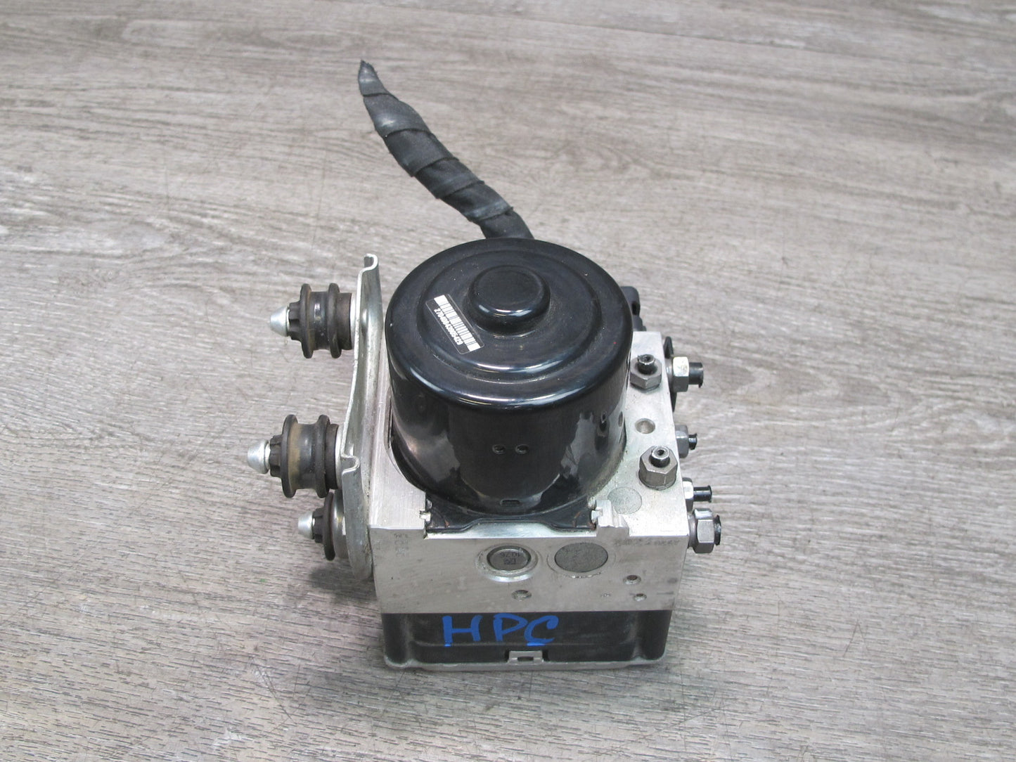 2011-2014 Porsche Cayenne 958 Anti Lock Brake ABS Pump Module 7P5614517A