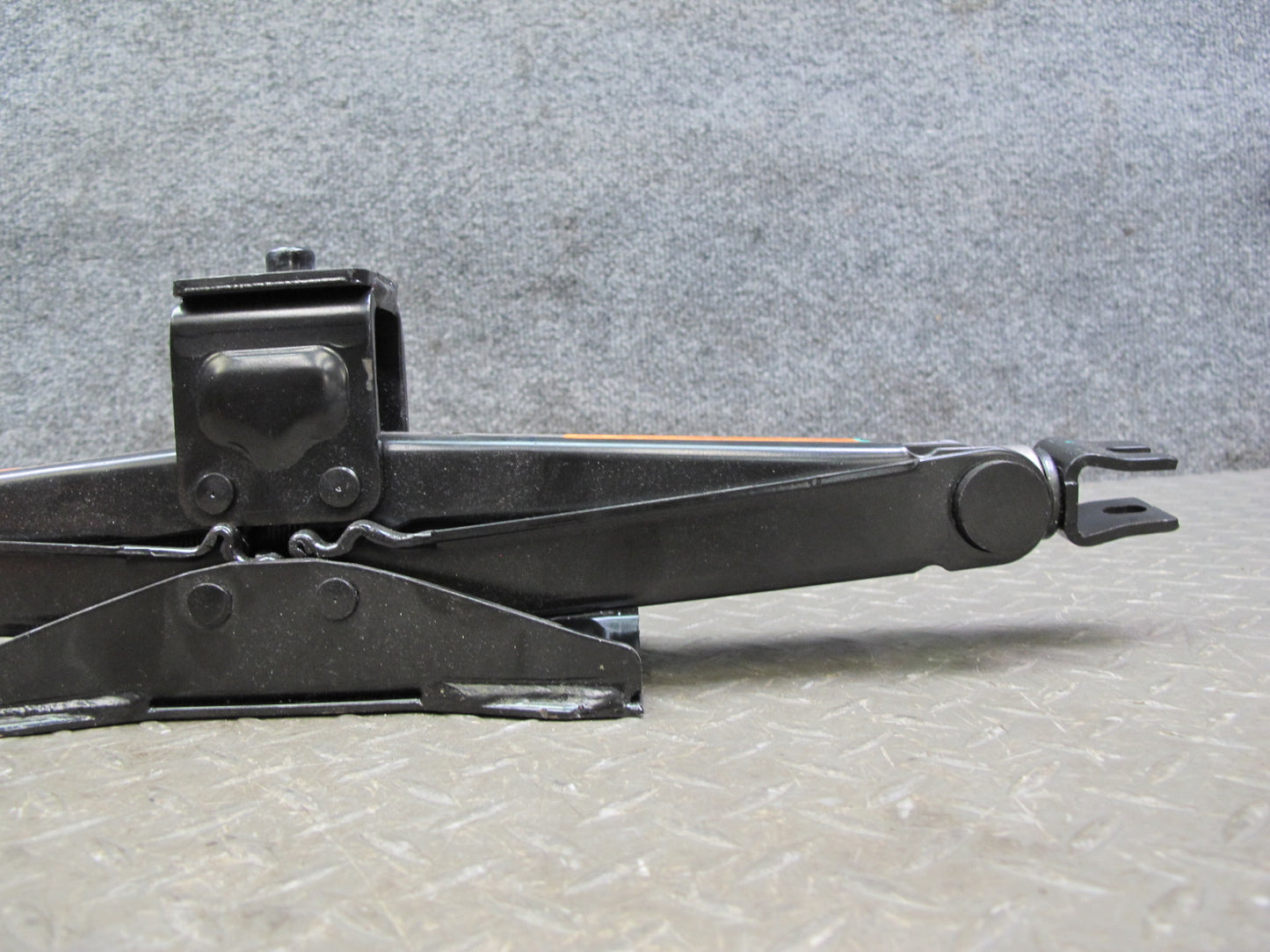 2011-2017 Infiniti QX56 QX80 Spare Tire Lift Jack Tool