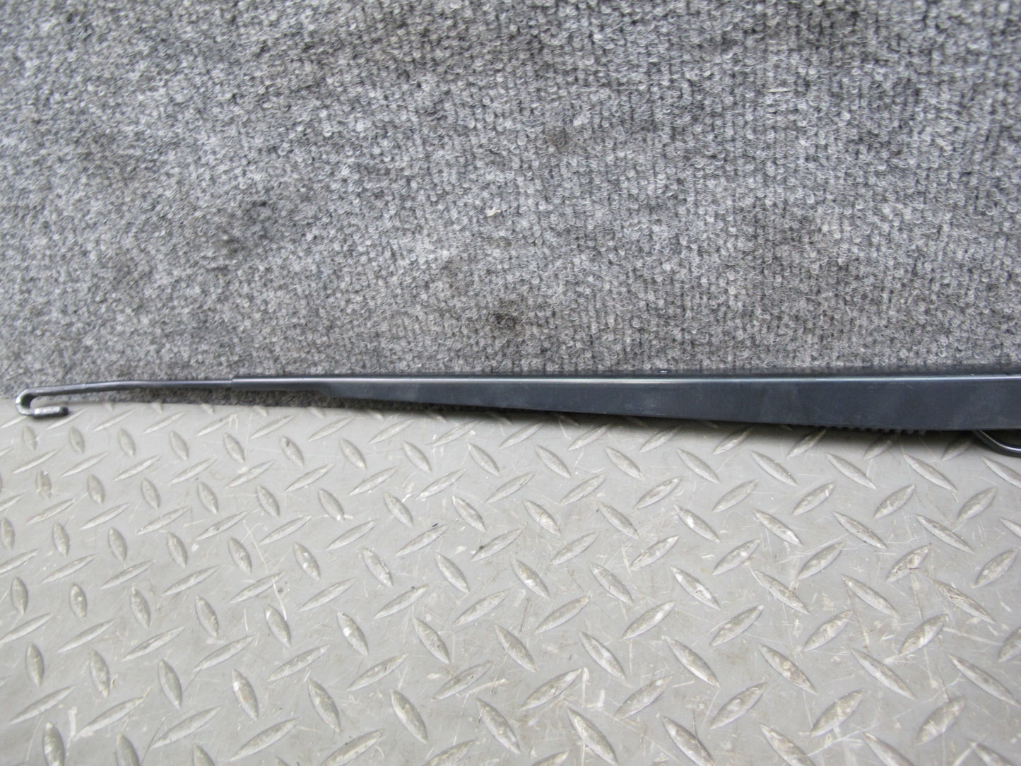 2011-2017 Infiniti QX56 QX80 Front Left & Right Windshield Wiper Arm Set of 2