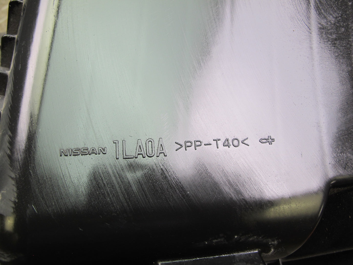 2011-2017 Infiniti QX56 QX80 Air Intake Cleaner Filter Box w MAF Sensor