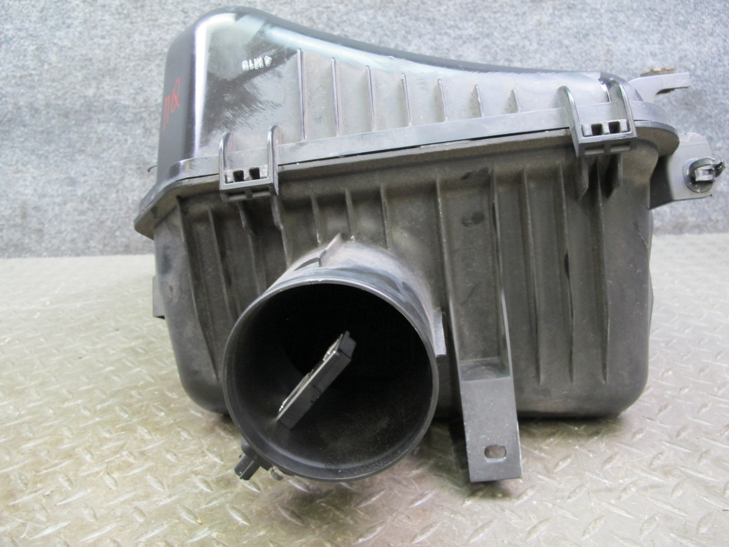 2011-2017 Infiniti QX56 QX80 Air Intake Cleaner Filter Box w MAF Sensor