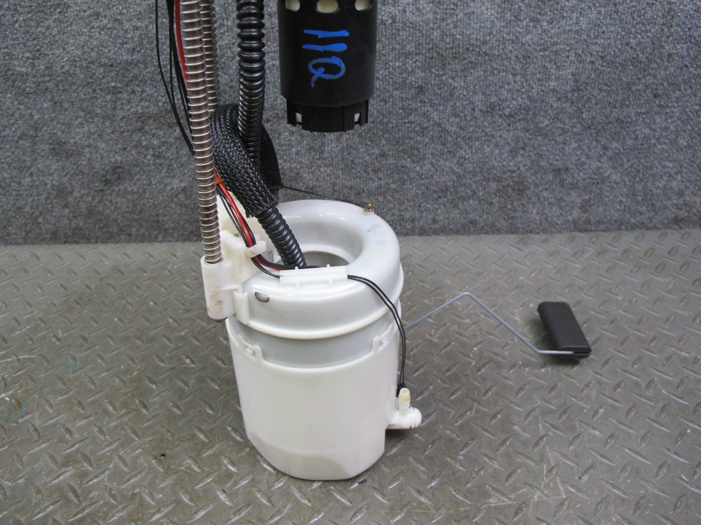 2014-2016 Infiniti QX80 Fuel Pump Level Sensor Assembly