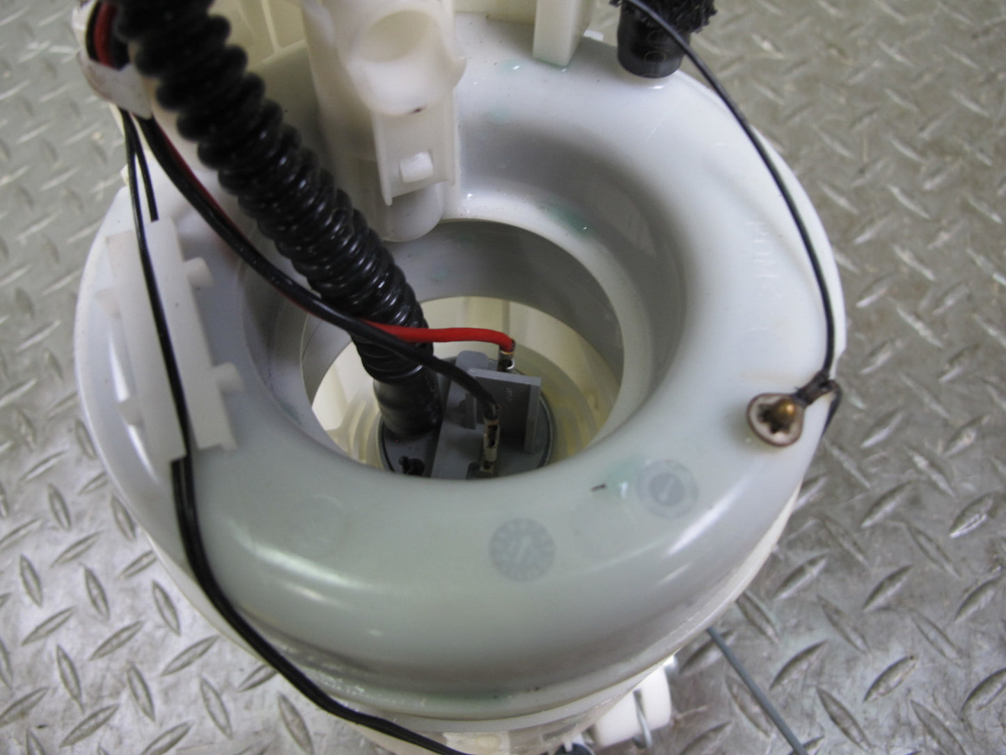 2014-2016 Infiniti QX80 Fuel Pump Level Sensor Assembly