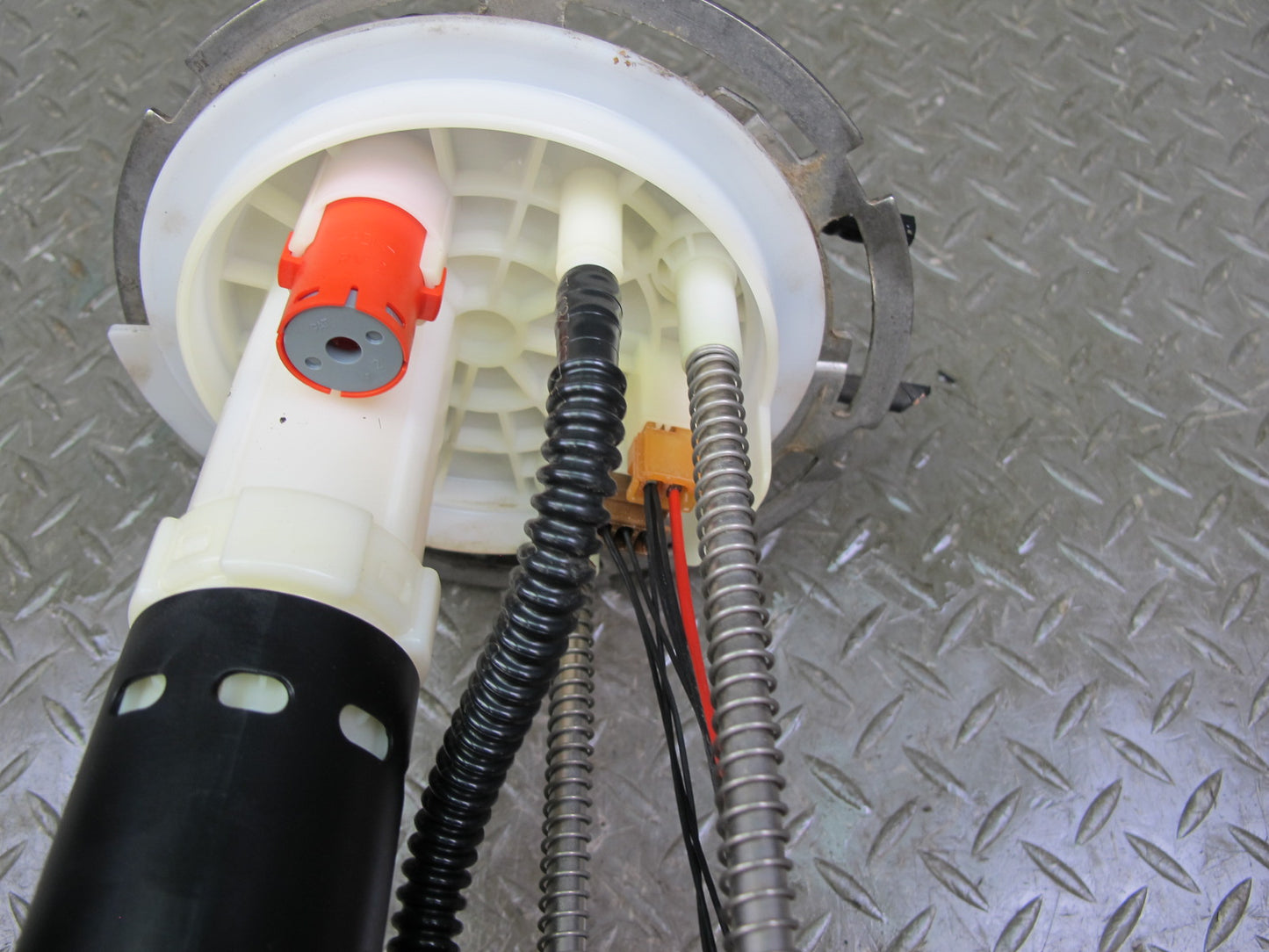 2014-2016 Infiniti QX80 Fuel Pump Level Sensor Assembly