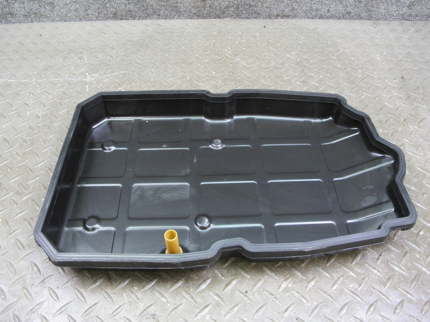 03-08 Mercedes R230 722.9 Automatic Transmission Oil Pan 2202700912 OEM