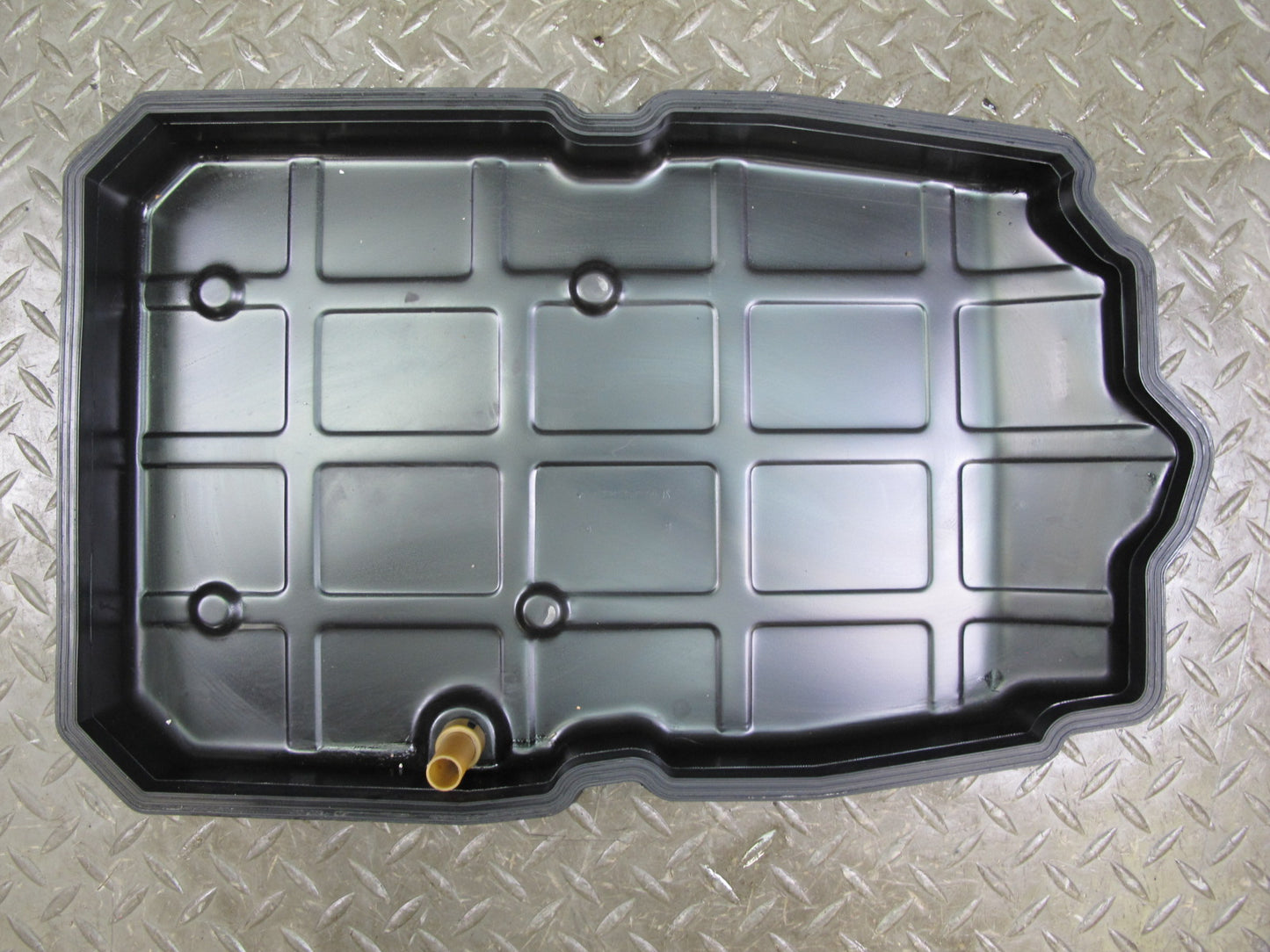 03-08 Mercedes R230 722.9 Automatic Transmission Oil Pan 2202700912 OEM
