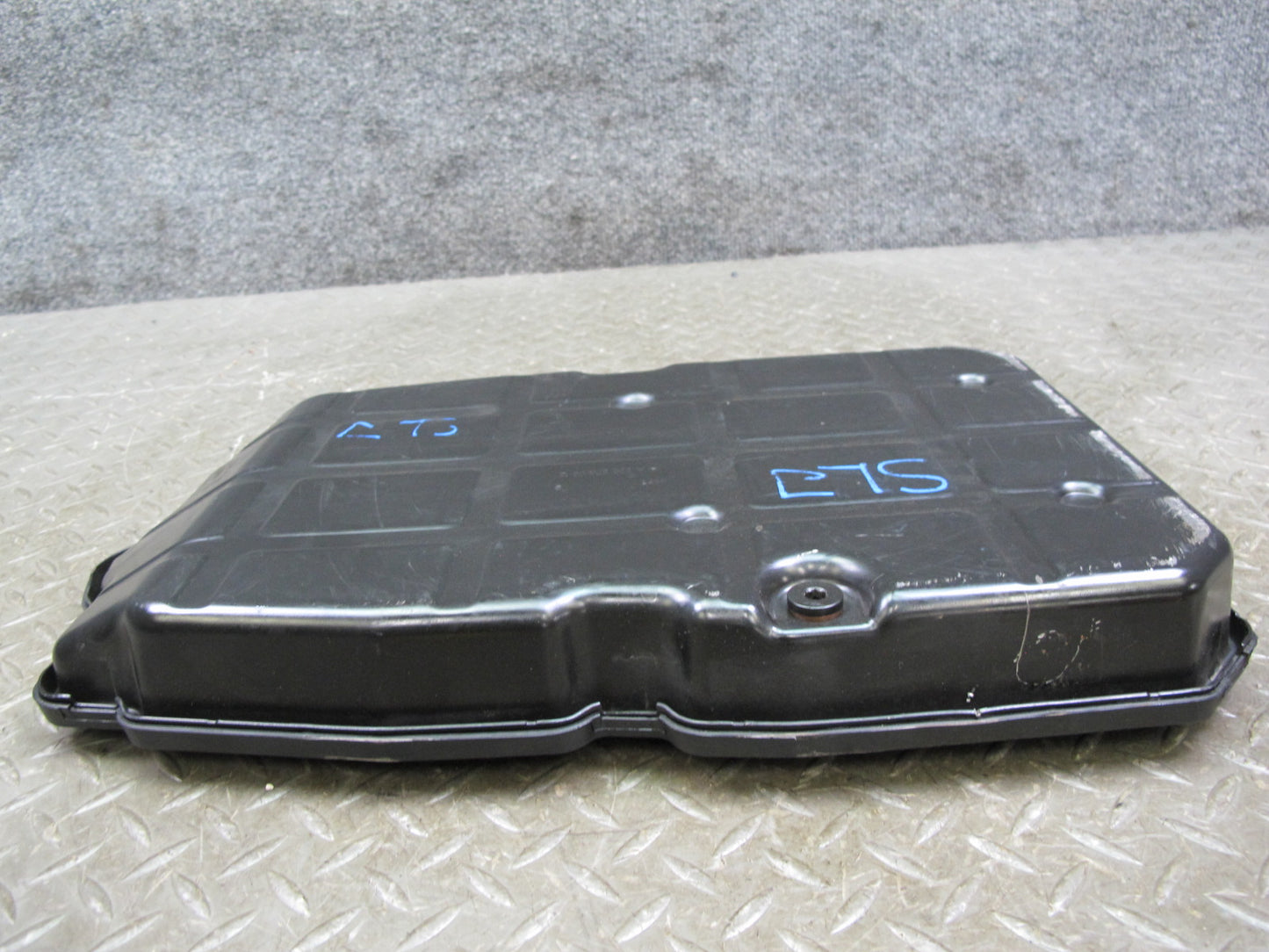 03-08 Mercedes R230 722.9 Automatic Transmission Oil Pan 2202700912 OEM