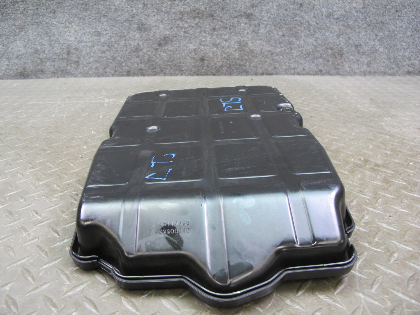 03-08 Mercedes R230 722.9 Automatic Transmission Oil Pan 2202700912 OEM