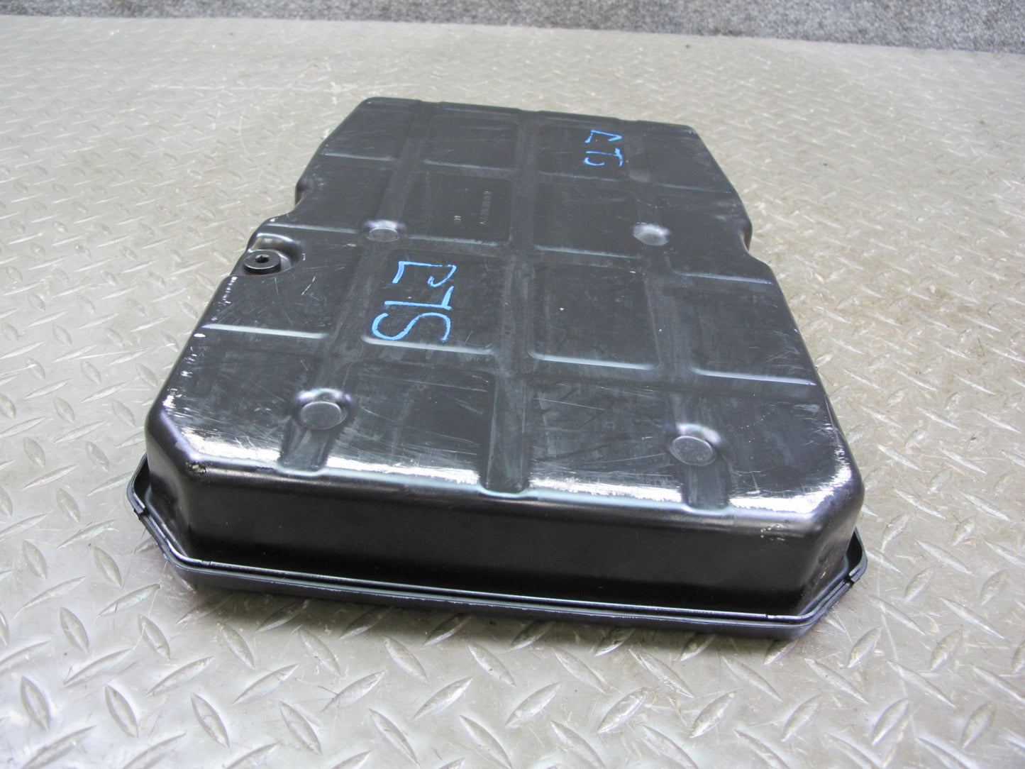 03-08 Mercedes R230 722.9 Automatic Transmission Oil Pan 2202700912 OEM