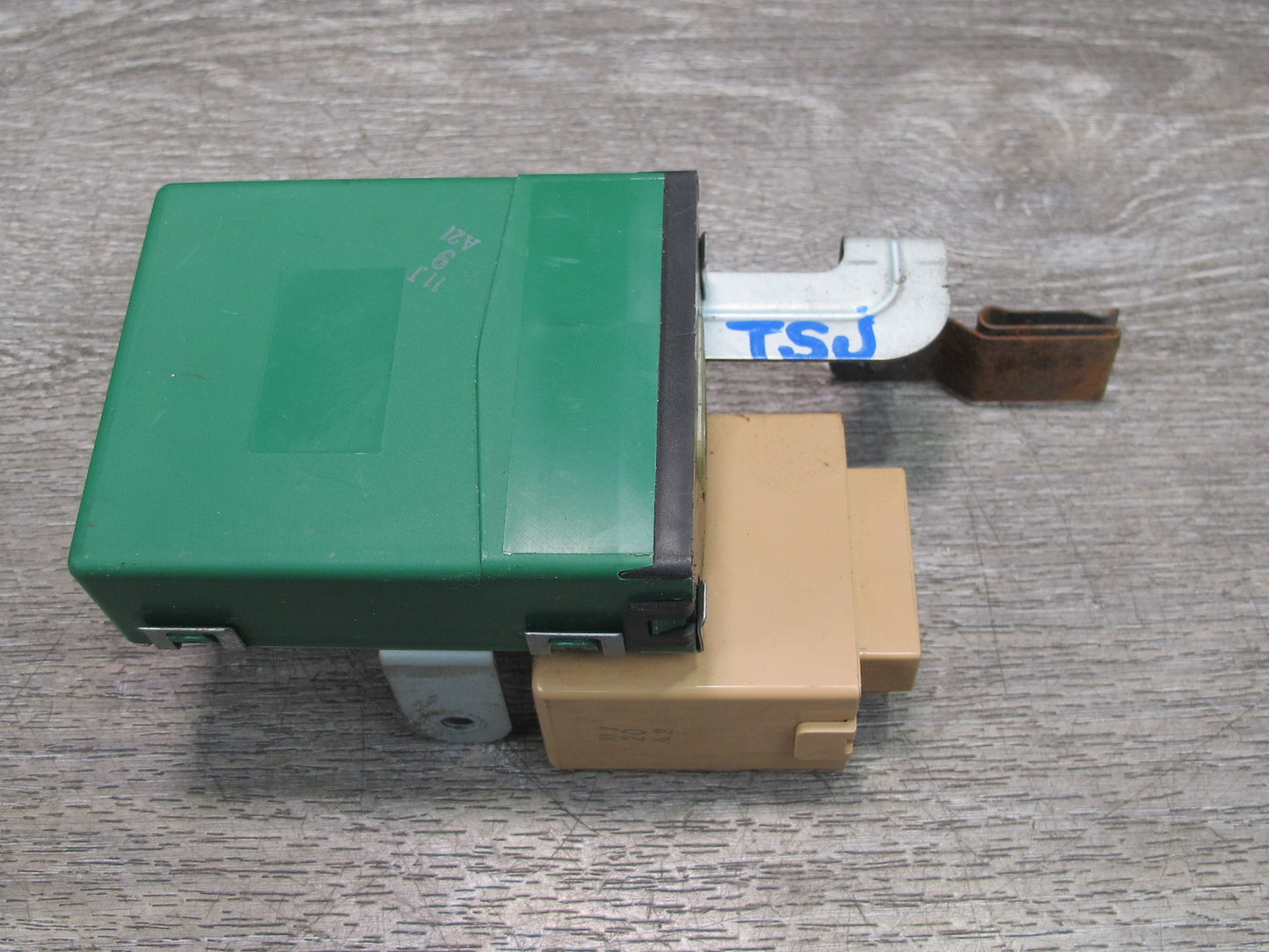 89-92 Toyota Supra MK3 Power Steering & Wiper Control Module w Bracket Assy OEM