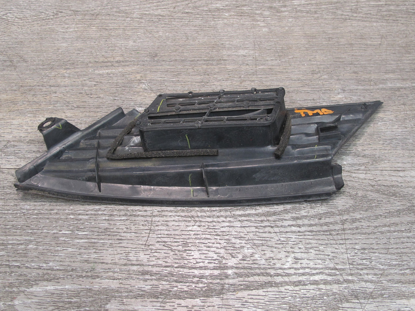 85-89 Toyota MR2 AW15 Rear Left & Right Exterior C-pillar Vent Trim Set OEM