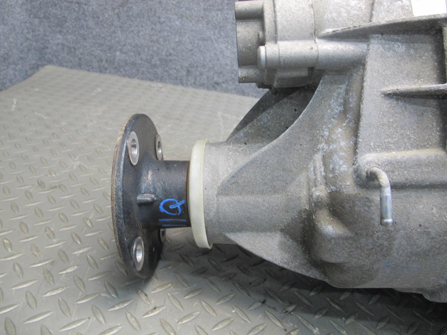 2013-2019 Infiniti QX56 QX80 AWD Automatic Transmission Transfer Case 331001LA0D