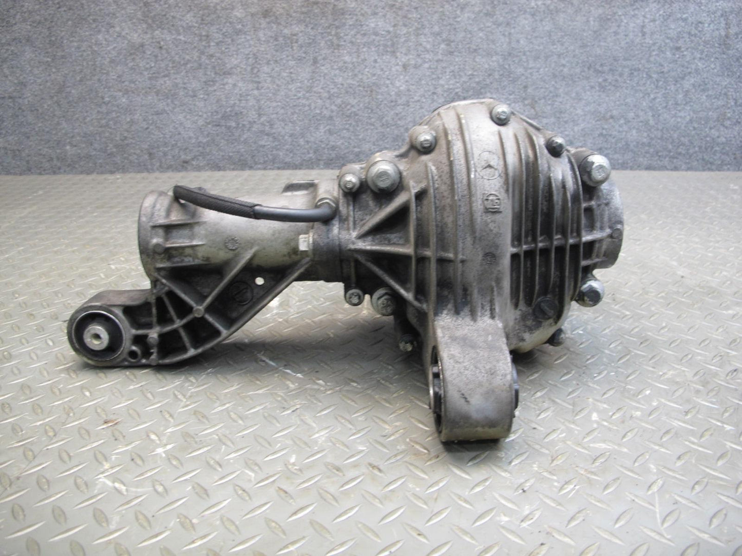 2012-2019 Mercedes W166 ML GLE Front Axle Differential Carrier Ratio 3.27