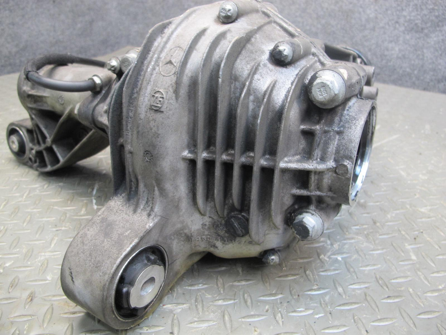 2012-2019 Mercedes W166 ML GLE Front Axle Differential Carrier Ratio 3.27