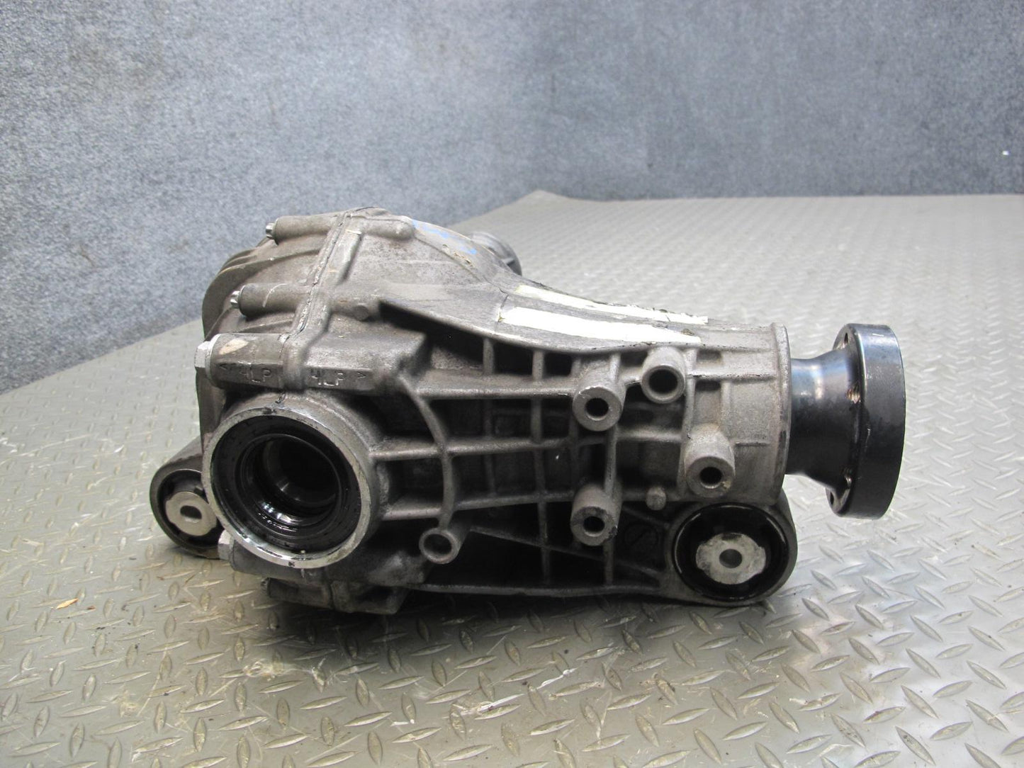 2012-2019 Mercedes W166 ML GLE Front Axle Differential Carrier Ratio 3.27