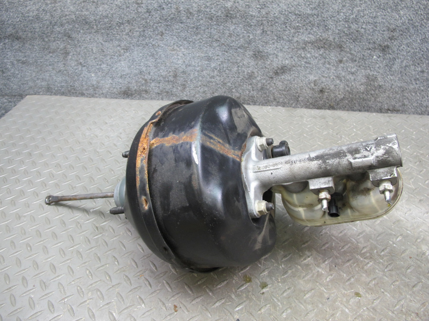 98-04 Chevrolet Corvette C5 Brake Master Cylinder Booster Fluid Reservoir OEM