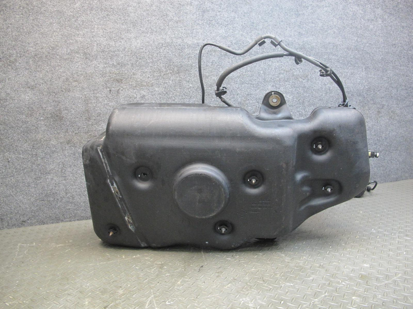 12-15 Mercedes W166 ML350 Diesel Adblue Additive Reservoir Tank w Pump & Hoses