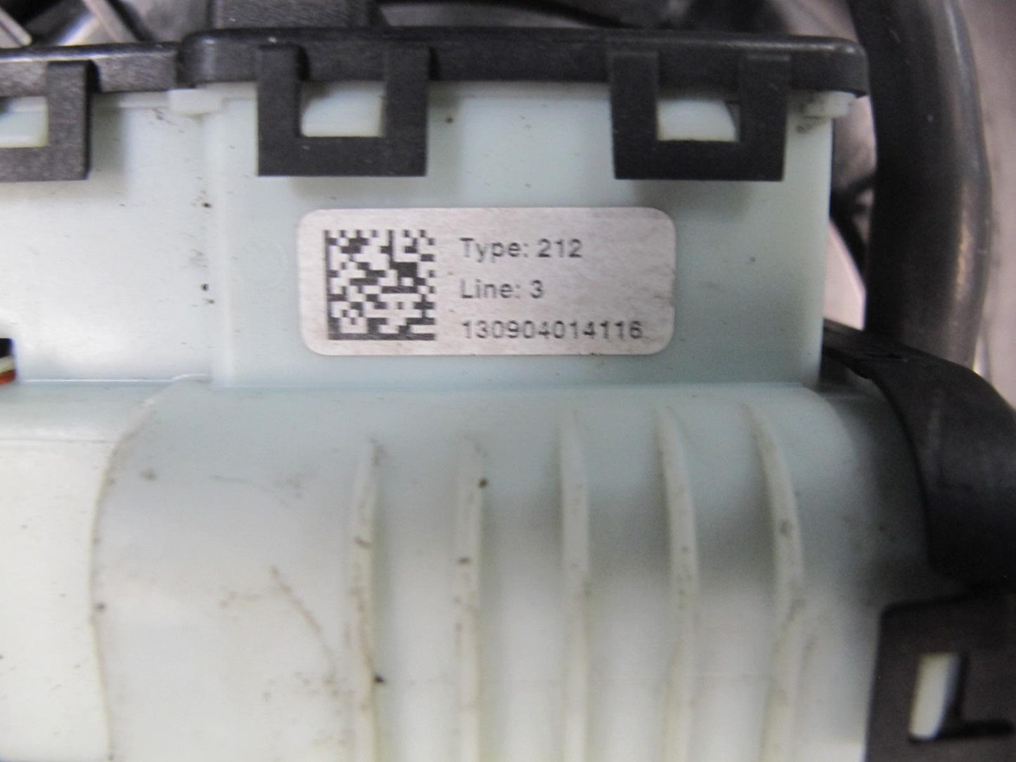 12-15 Mercedes W166 ML350 Diesel Adblue Additive Reservoir Tank w Pump & Hoses