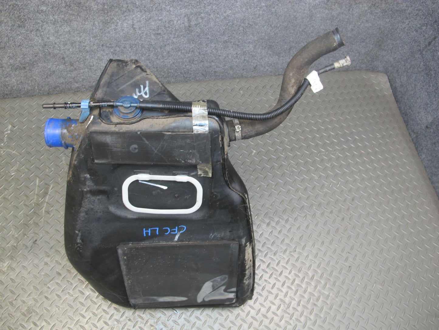 00-02 Chevrolet Corvette C5 Left Fuel Gas Tank Reservoir OEM
