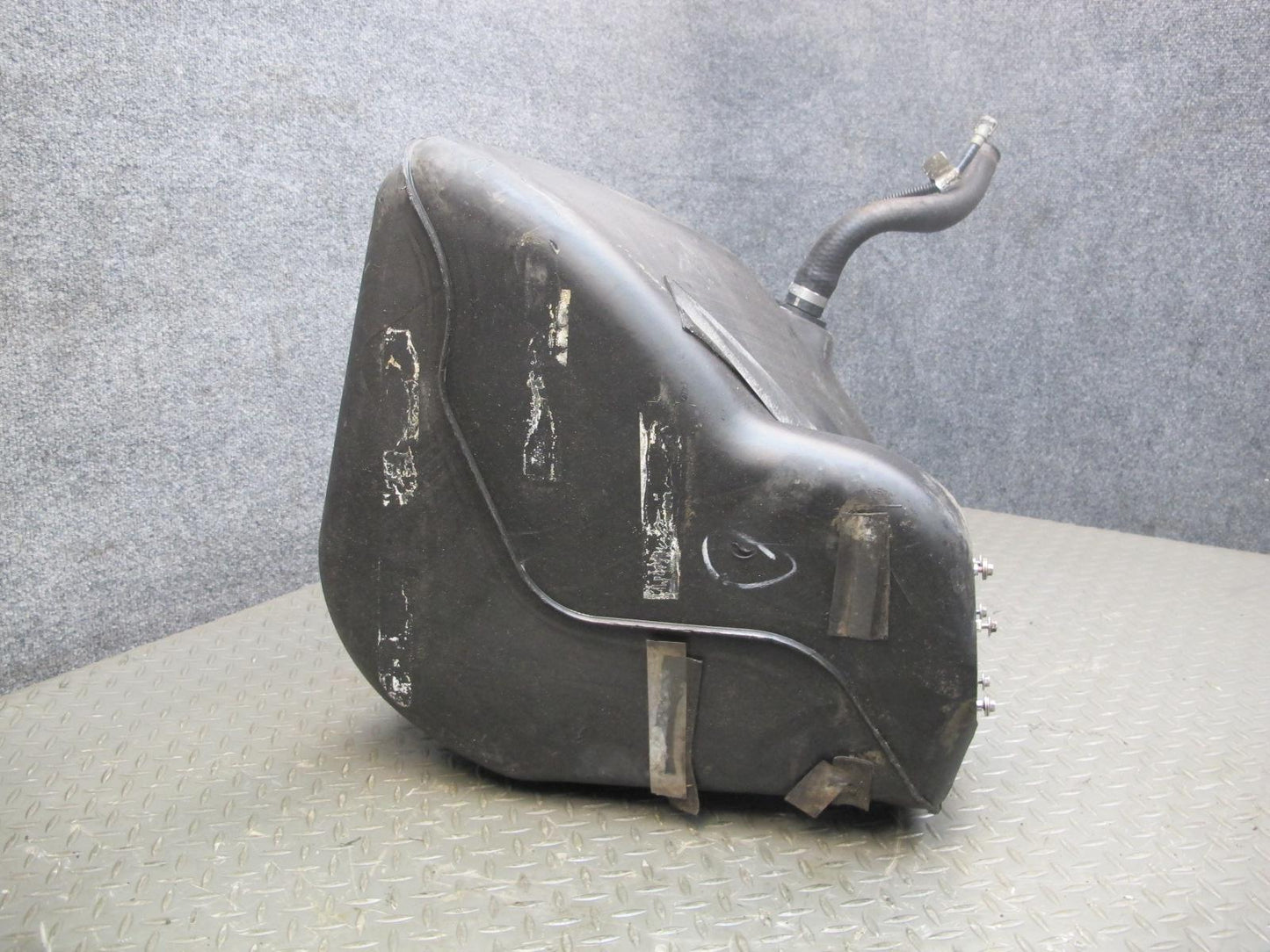 00-02 Chevrolet Corvette C5 Left Fuel Gas Tank Reservoir OEM