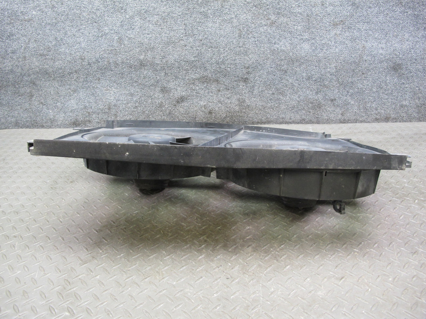 98-04 Chevrolet Corvette C5 Engine Cooling Radiator Fan Motor & Shroud OEM