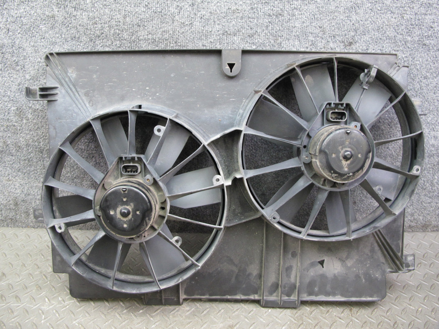 98-04 Chevrolet Corvette C5 Engine Cooling Radiator Fan Motor & Shroud OEM