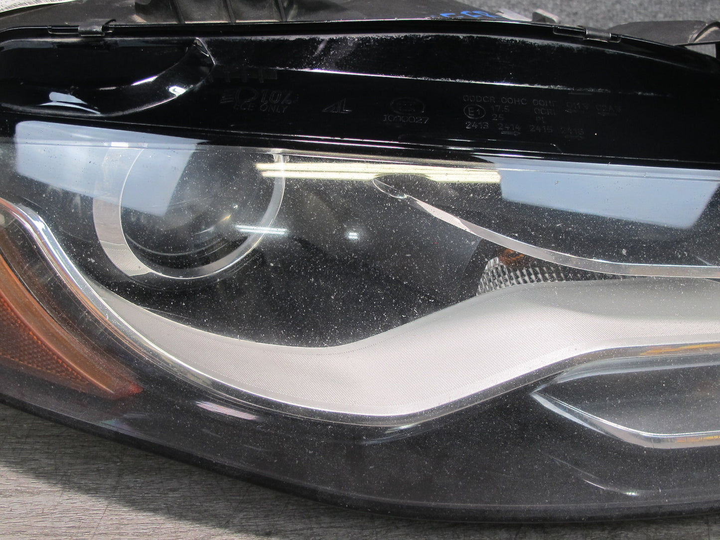 09-12 Audi A4 S4 B8 Front Right Xenon HID Headlight Lamp w AFS OEM