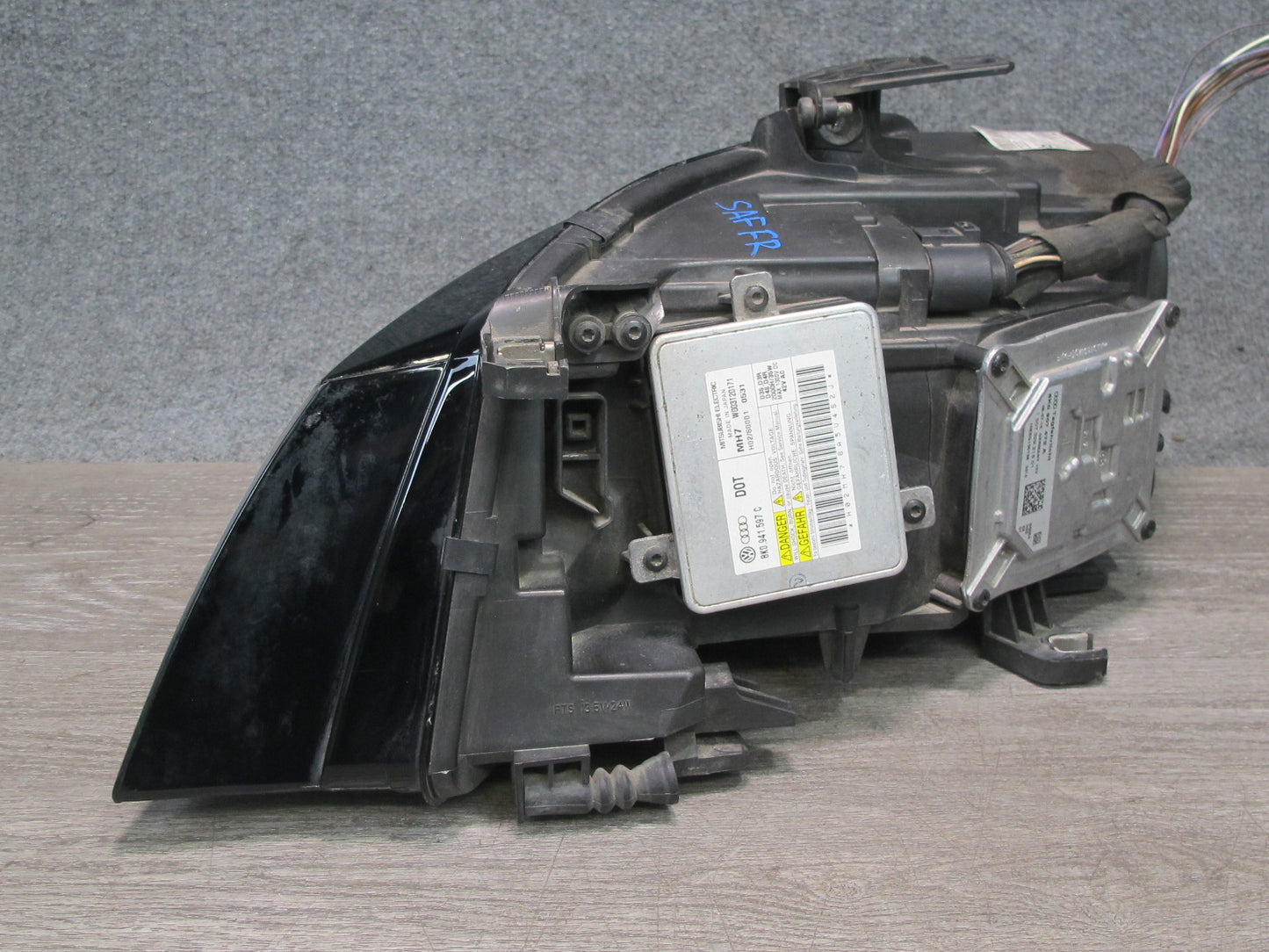 09-12 Audi A4 S4 B8 Front Right Xenon HID Headlight Lamp w AFS OEM