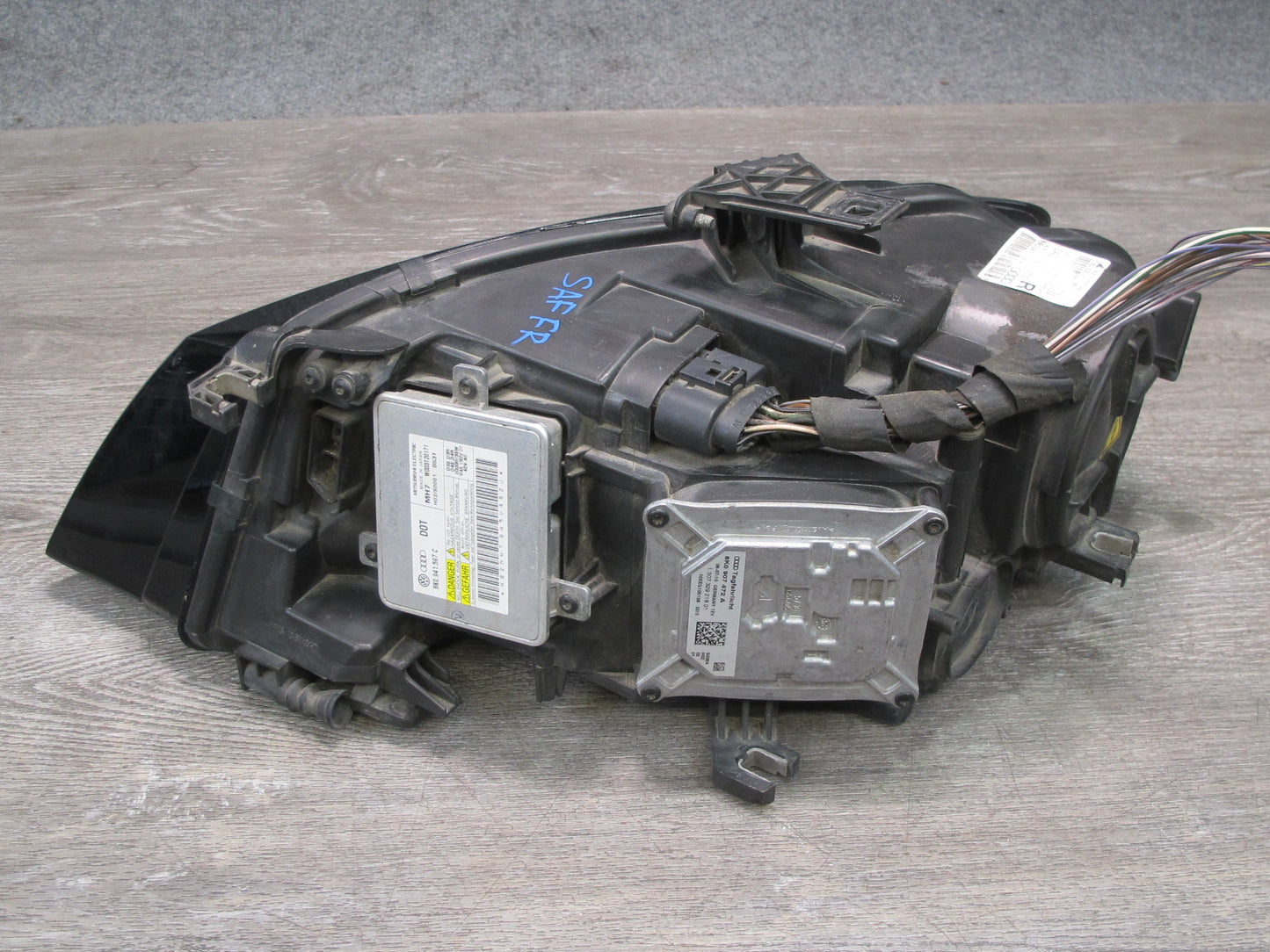 09-12 Audi A4 S4 B8 Front Right Xenon HID Headlight Lamp w AFS OEM