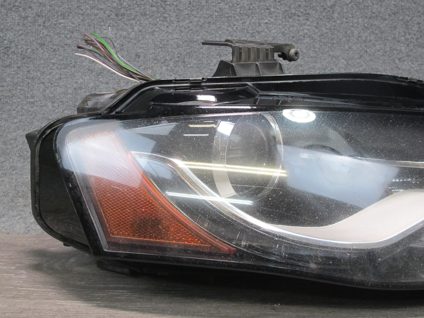 09-12 Audi A4 S4 B8 Front Right Xenon HID Headlight Lamp w AFS OEM