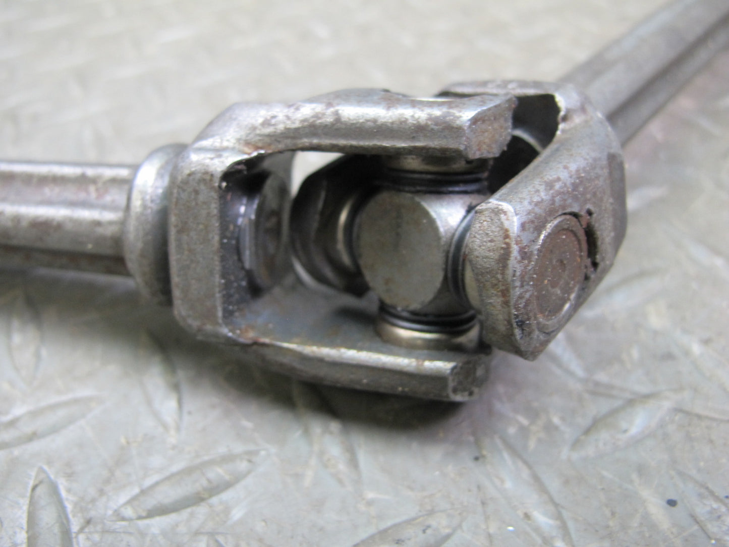 03-10 Bentley Continental GTC GT Steering Column Lower U Joint Shaft