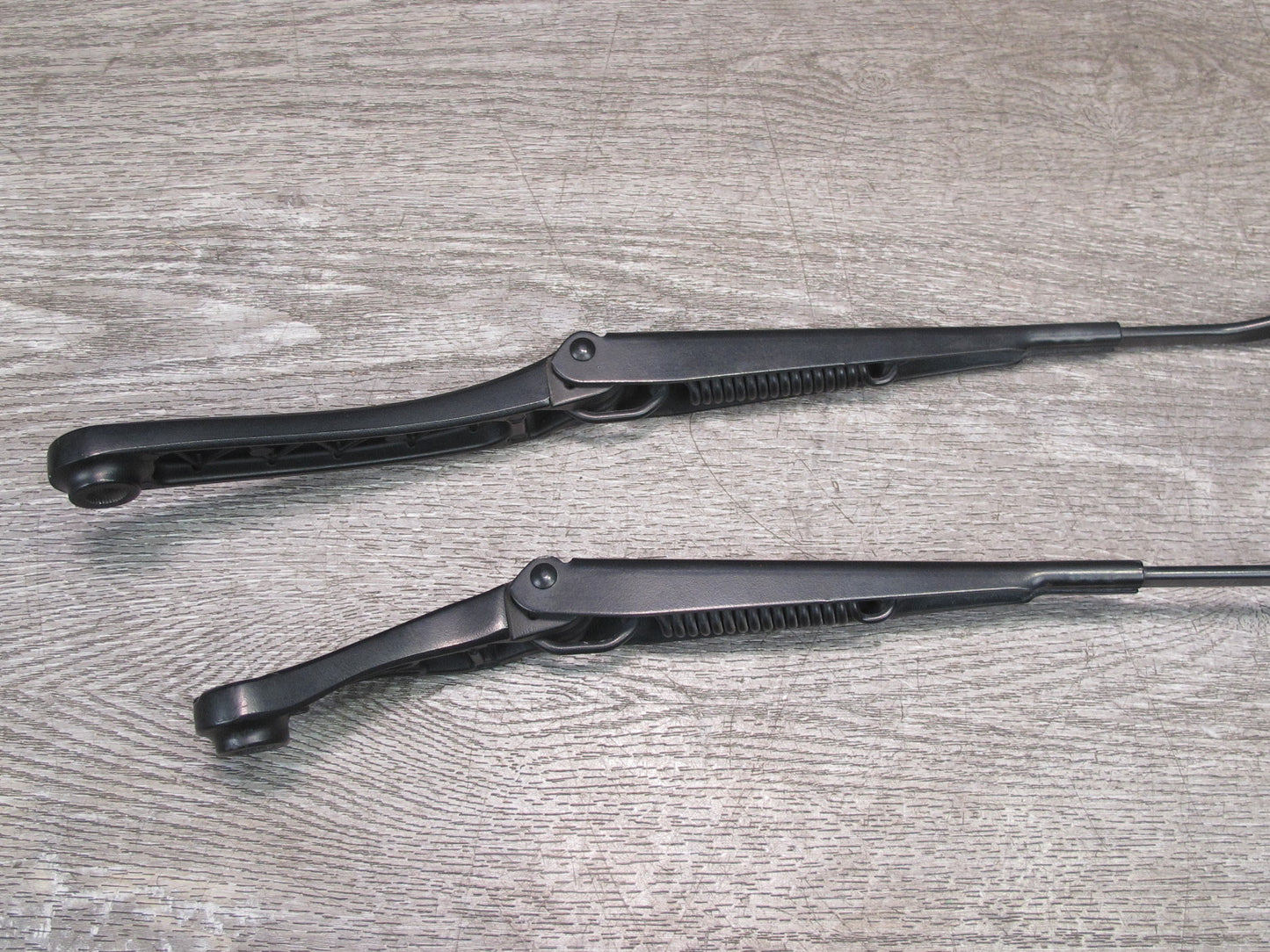 09-16 Audi A4 S4 B8 Set of 2 Front Left & Right Windshield Wiper Arm OEM