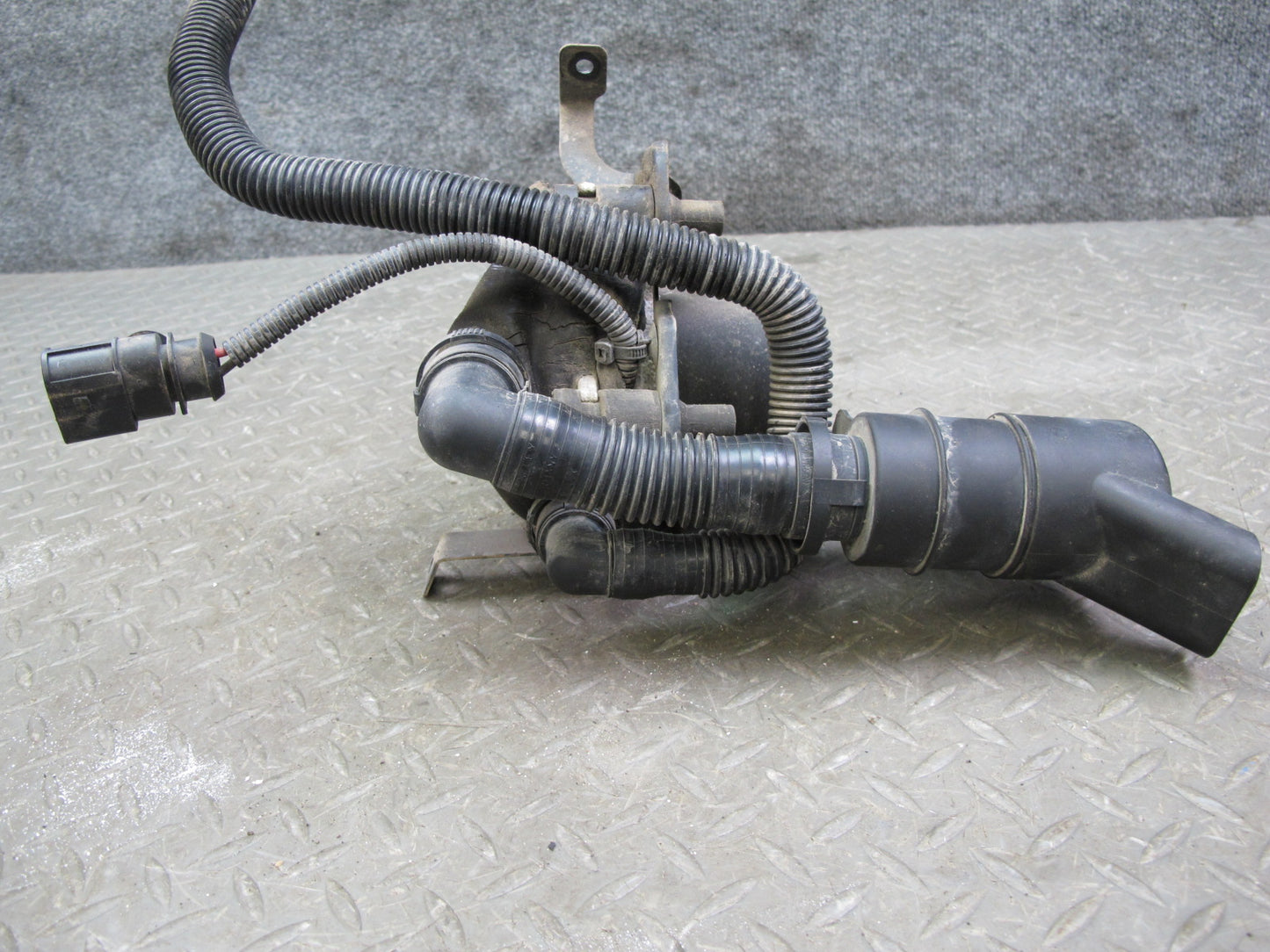 03-12 Bentley Continental GTC GT Secondary Air Injection Pump