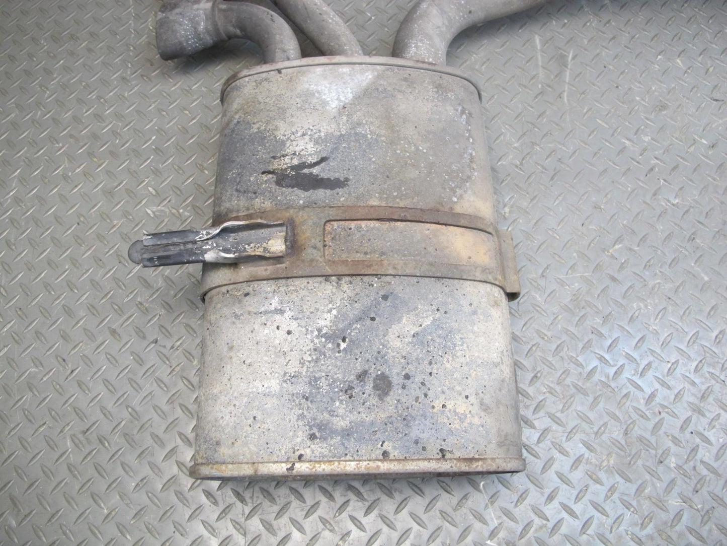 2000 Chevrolet Corvette C5 Rear Right Exhaust Muffler 10406504 OEM