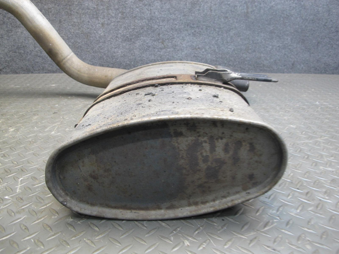 2000 Chevrolet Corvette C5 Rear Left Exhaust Muffler 10406504 OEM