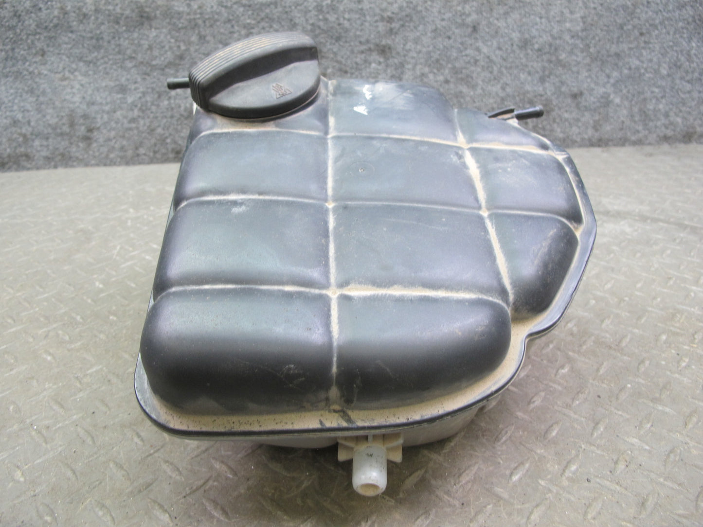 03-10 Bentley Continental GTC GT Flying Spur Expansion Overflow Reservoir Tank