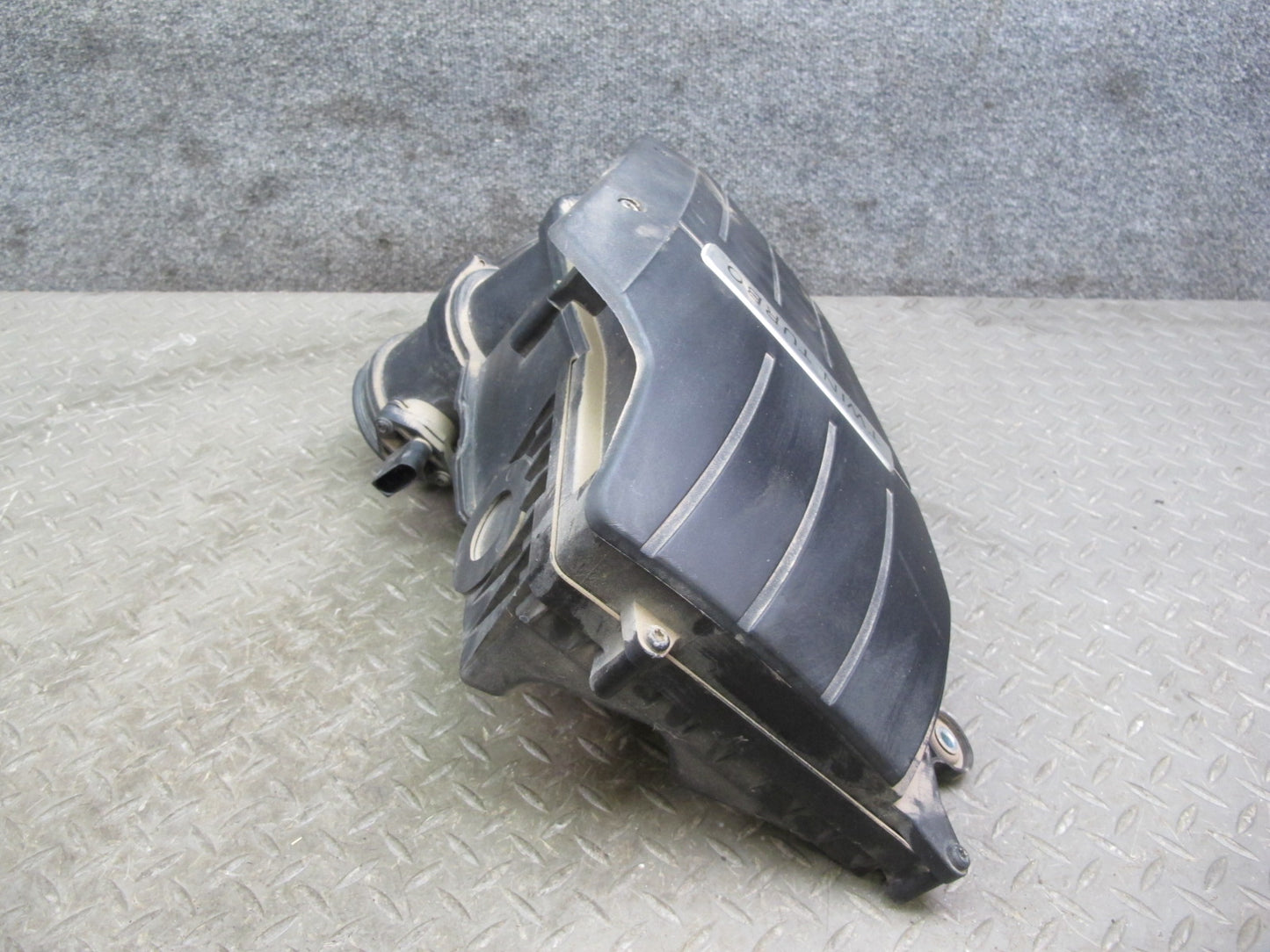 03-12 Bentley Continental 6.0L Left Air Cleaner Filter Intake Box w Sensor