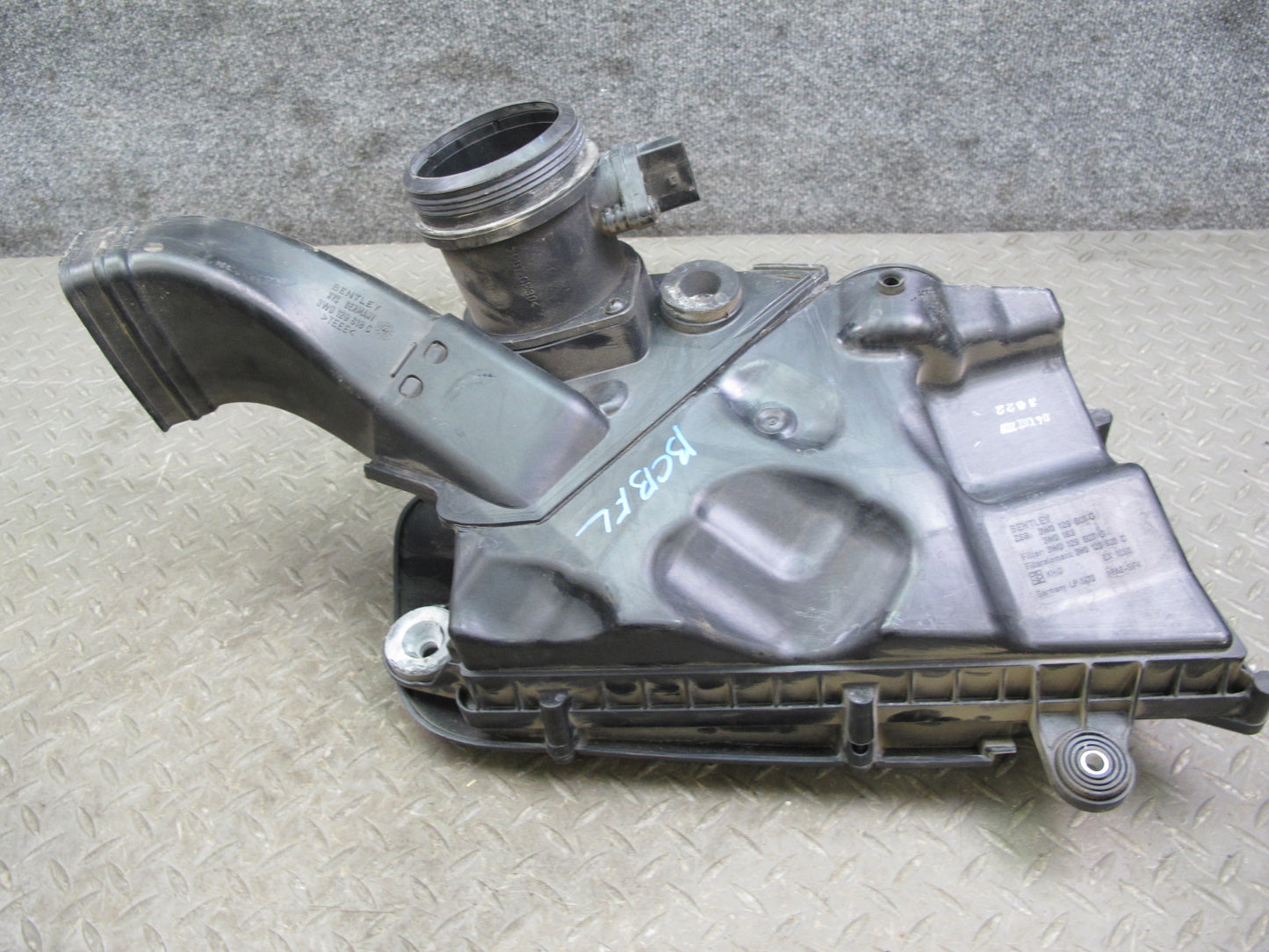 03-12 Bentley Continental 6.0L Left Air Cleaner Filter Intake Box w Sensor