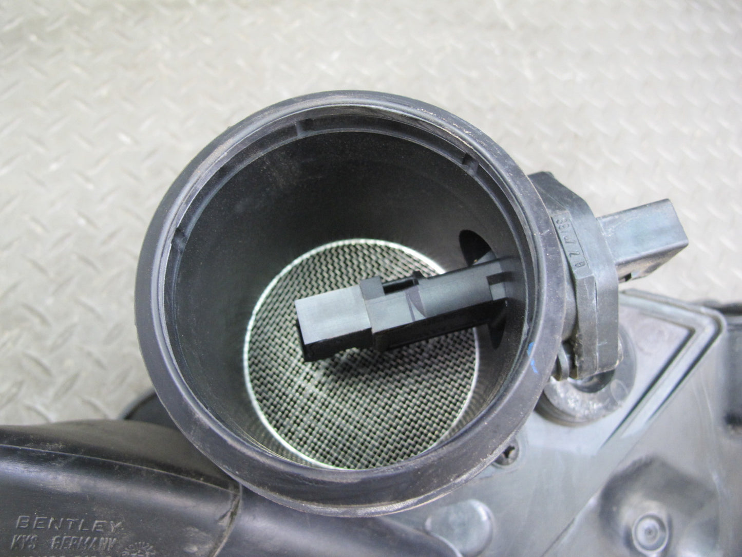 03-12 Bentley Continental 6.0L Left Air Cleaner Filter Intake Box w Sensor
