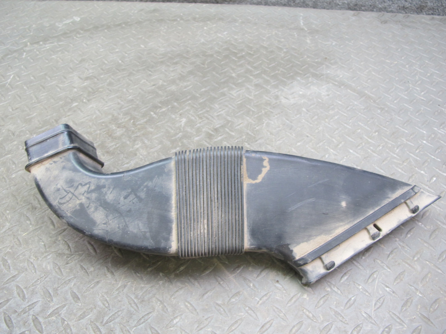 03-10 Bentley Continental GTC GT Flying Spur Air Intake Hose Pipe Line Set of 2