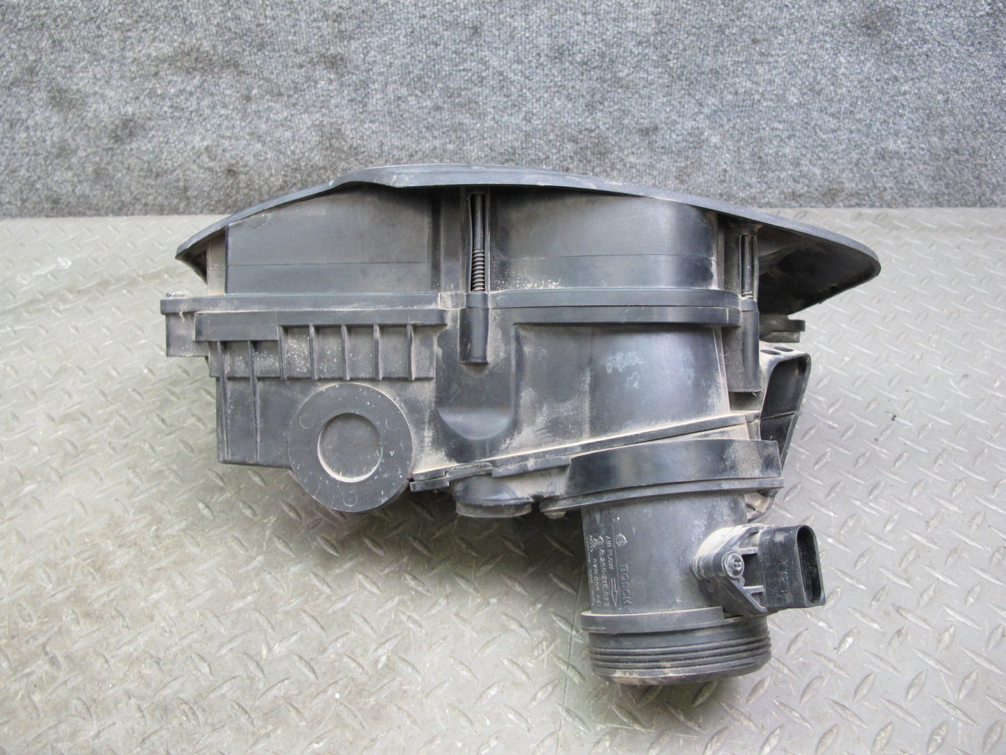 03-12 Bentley Continental 6.0L Right Air Cleaner Filter Intake Box w Sensor