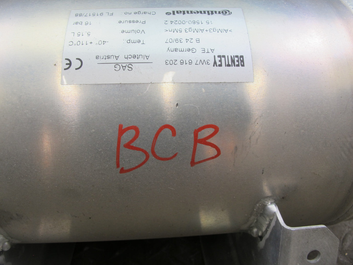 06-10 Bentley Continental Air Suspension Accumulator Reservoir Tank 3W7616203