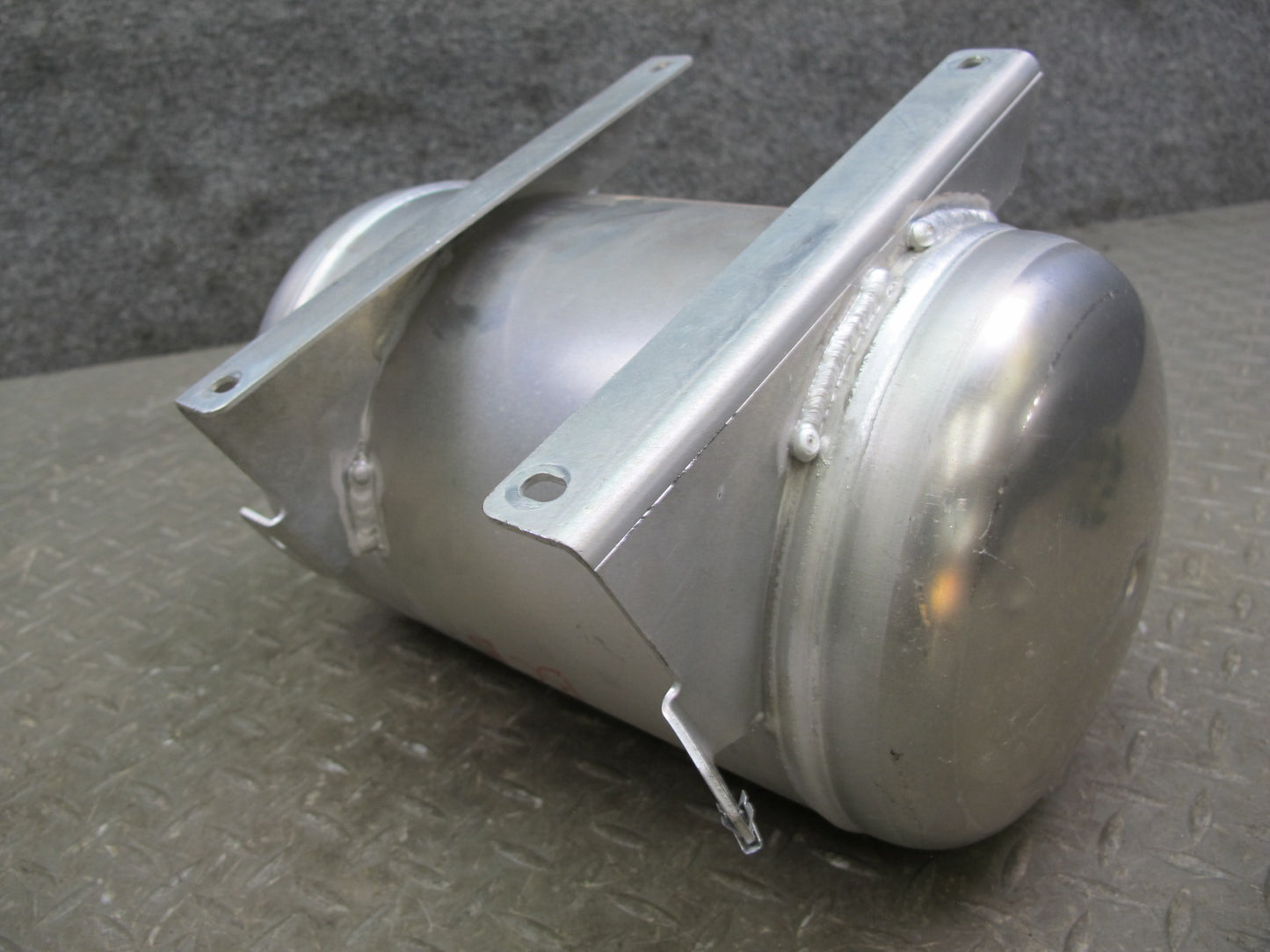 06-10 Bentley Continental Air Suspension Accumulator Reservoir Tank 3W7616203